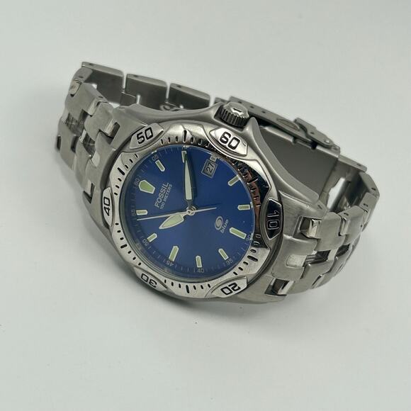 Fossil Silver Blue Dial Stainless Steel Men’s Watch, 39mm Working New Battery - Picture 4 of 8